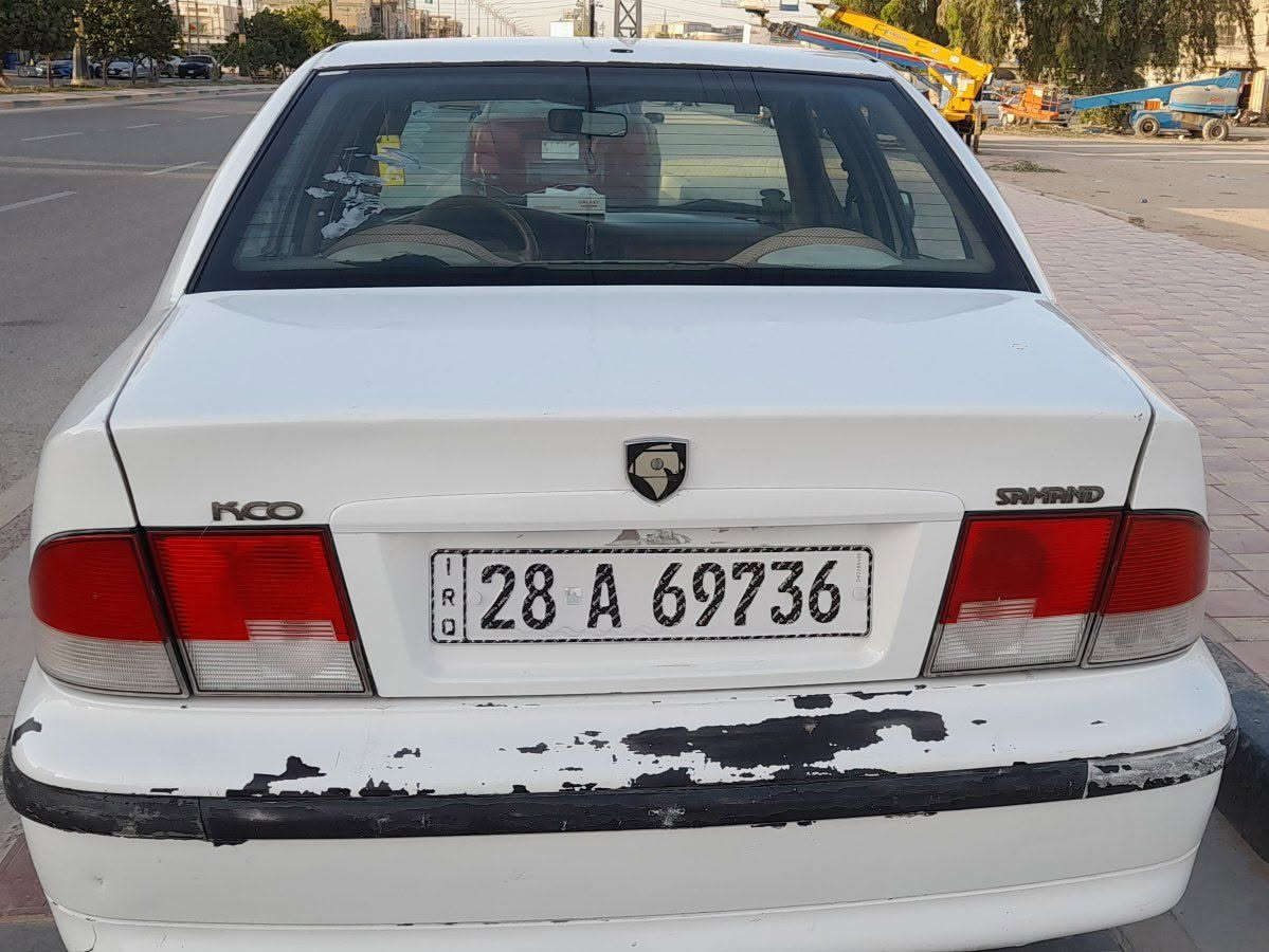 موديل ٢٠١٠ كير مكينه شرط تبريد شغال بس الكمبريسر بي ضعف مصبوغه ومكفوله شواصي وقماره باسمي سنويه لل٣٠ 
السعر ٣٢ وبيها مجال قليل 
***********
