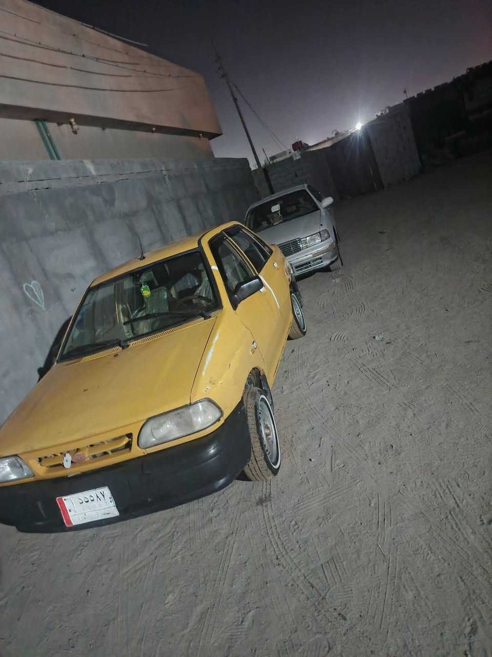 السلام عليكم سايبه للبيع موديل 2009 مكنتها تبخر فخم تاير حداديه جديده كهربائيات كلها شغ رقم بصره تحويل ثاني يوم العنوان بصره السعر 13 فيها مجال ***********
