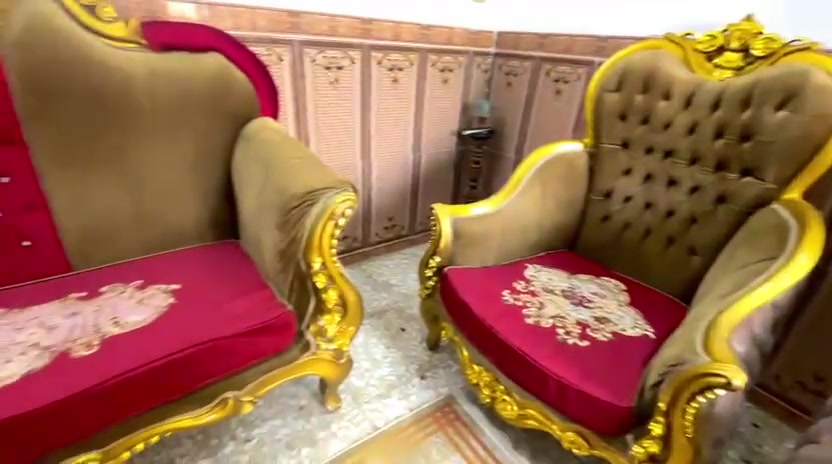 تخم ملكي زان مصري ١٠ مقاعد تكمه نضيف جدآ اي ضرر ما بيه السعر ٣٢٥ وبيه مجال العنوان البلديات


**إذا كنت صاحب هذا الإعلان وتريد حذفه لأي سبب، رجاءا أرسل رسالة إلى الدعم الفني**