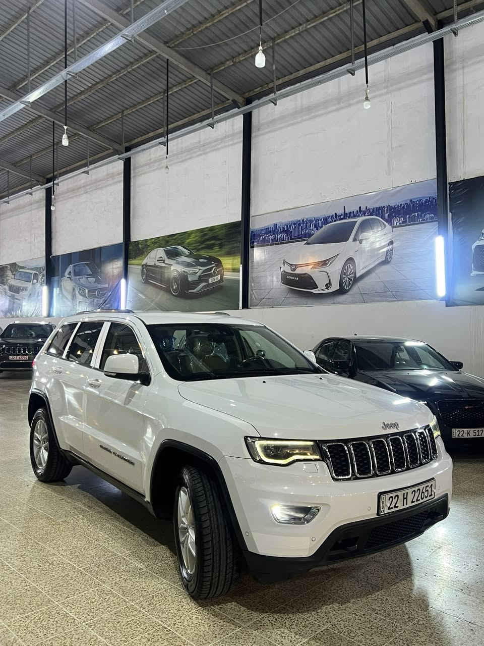 جيب ٢٠١٨ خليجي
سيارة فول بس مابي فتحة 
سيارة فور ويل
حساسات خلفي امامي 
مراي كهربائي 
لايتات LED
بخاخات
كشن جلد كشن كهربائي
سيارة ٢ سويج 
سيارة كفالة عامة دعامي لل دعامي مابي سبغ 
بس مكانين سغير بارد 
سيارة حيل حلوو جديدة 
٤ تيارات جديدة 
سيارة گير معرك حدادية كلة بشرت 
***********عندي واتساب
