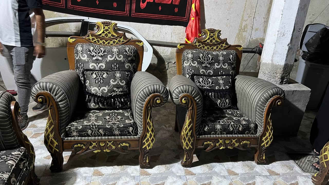 السلام عليكم 
تخم نضيف جدا سعر ٤٠٠ وبي مجال 
رقم ***********

