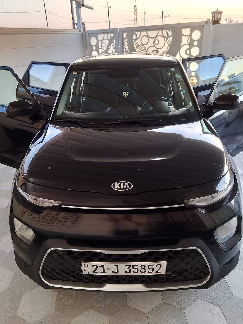 مساء الخير 
صول2020 معروفه موصفات الصول
السيارة جديدة مال بيت
السعر129وبيها مجال بسيط
***********
