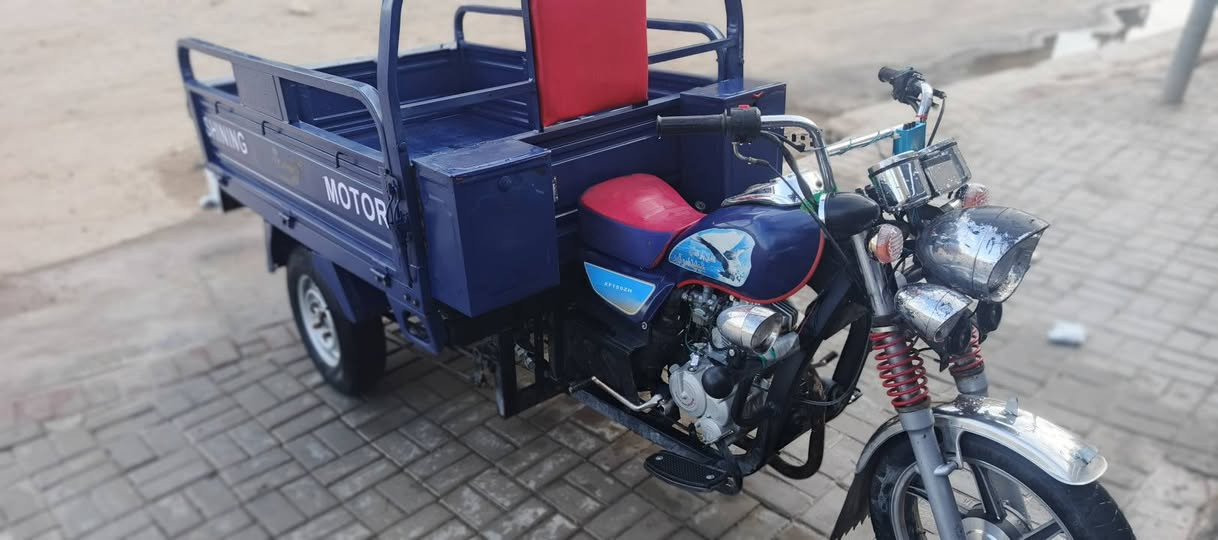 سلام وعليكم ستوته للبيع موديل 20ومكينه 24ستوته نضيفه كلشي شغال بيه كهرباياته كله جديده وستوته رقم شراي يتصل عل رقم ***********
