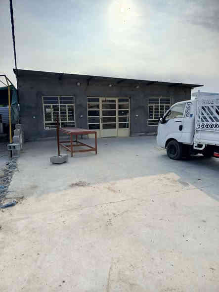 قاعه الايجار مساحة واجهه 12 متر نزال 18 متر اتصال *********** محمد
