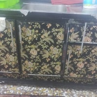 كاونتر للبيع وتقوم للبيع العنوان بغداد الجديده شارع المسبح قرب وليد نا...