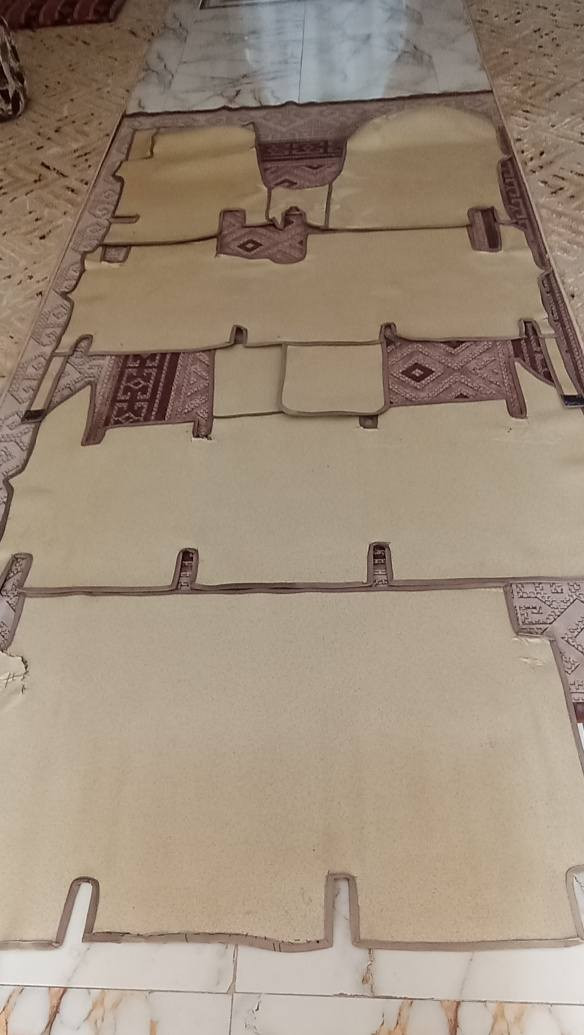 السلام عليكم سفريات نضاف ودرع امامي هم نضيف استخدام قليل ***********
