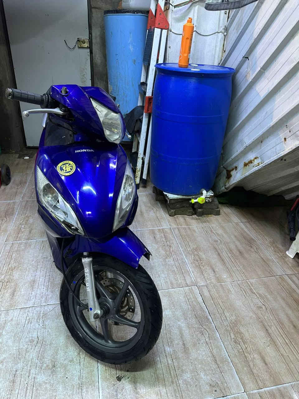 هوندا دايو سرعه 140 دراجه نضيفه وجديده ياباني اصل 

سعر ٨٠٠ بيها مجال مكان بصرة نواب الضباط 

+964 772 201 3522


**إذا كنت صاحب هذا الإعلان وتريد حذفه لأي سبب، رجاءا أرسل رسالة إلى الدعم الفني**