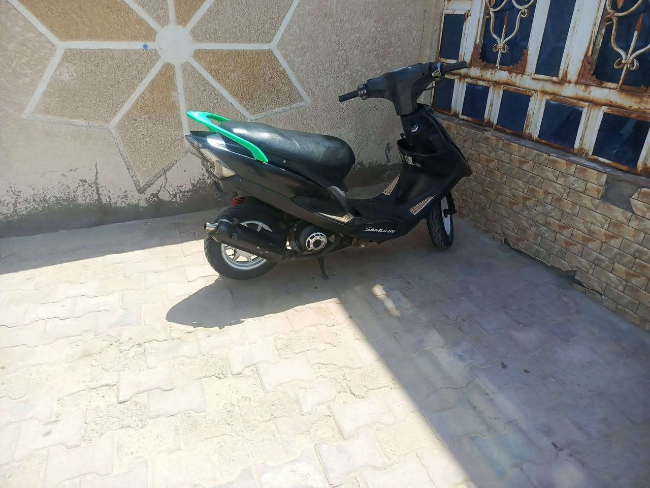 سلام عليكم
عدله للبيع مفتوحه
اجانت بوشه 55سويتهه بلاد 
كلشي شغال سلف شاير كلهه 
سعرهه 400بيه مجال شلعه معدل مكان رميثه وركاه 
***********
