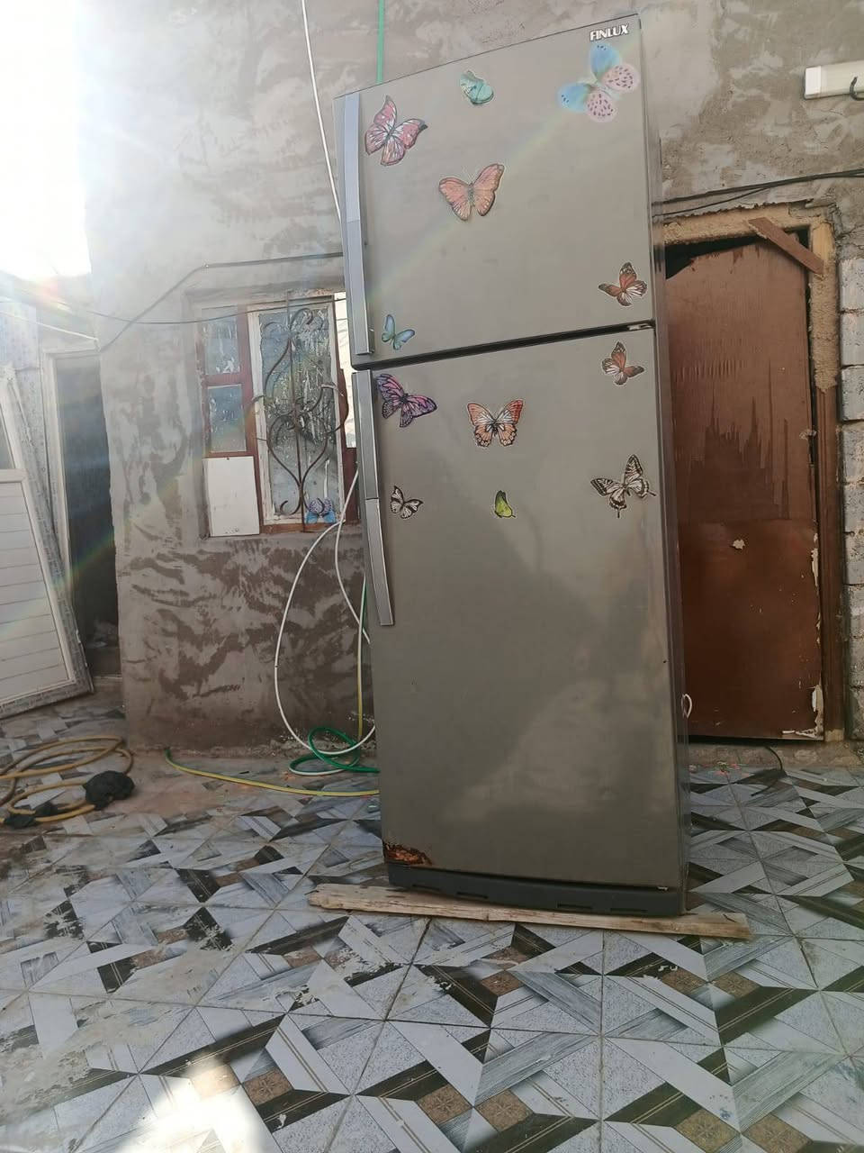 السلام عليكم ثلجه للبيع ع فحص شراي يتصل***********
