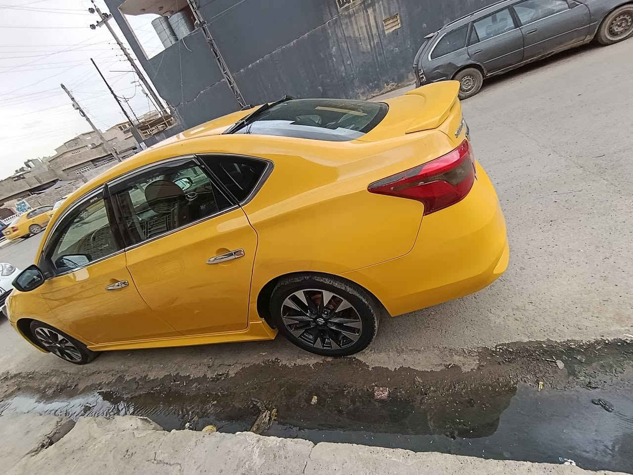 نيسان سنترا موديل 2019 رقم نينوى سيارة جاهزة ضررها معجون بالسقف بدون دواخل  السعر95عندك استفسار خابر غير موجود عالفيس ***********
