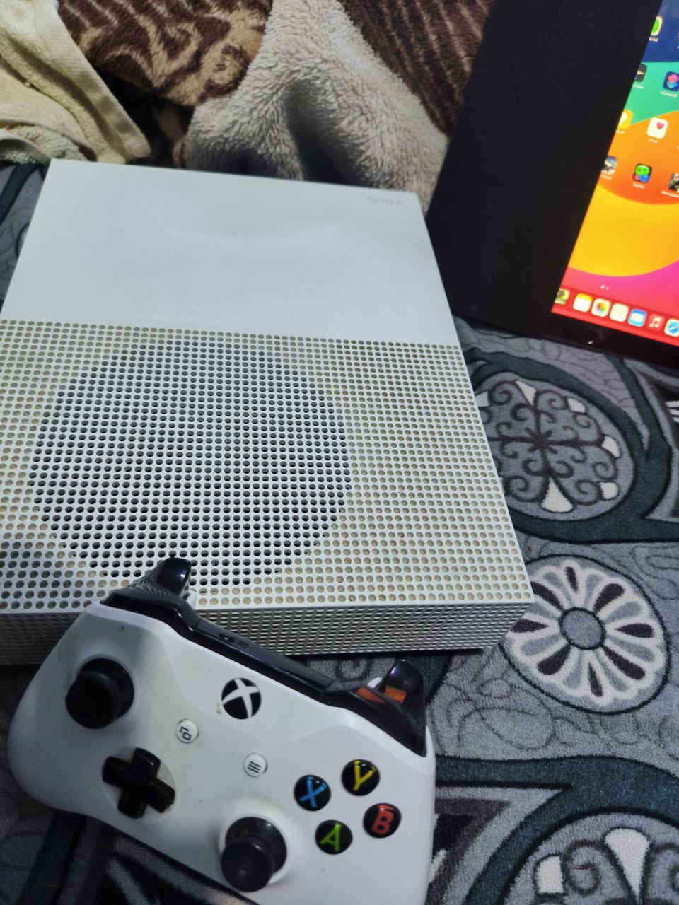 سلام عليكم اكس بوكس ون 
واحد تيرا البيع مكان بغداد 
السعر 170   نضافه 99 جهاز مامفتوح كلشي شغال بي


**إذا كنت صاحب هذا الإعلان وتريد حذفه لأي سبب، رجاءا أرسل رسالة إلى الدعم الفني**