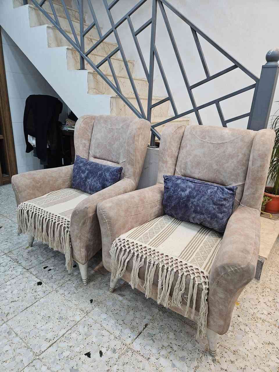 السلام عليكم 

عندي هذا الطخم اخذته بوقتها ب١٠ ورقات والله العظيم بس حاليا اريد ابيعه بسبب ضيق المساحه 
(( سعره ٥٠٠ الف ))
العنوان القادسيه الثانيه


**إذا كنت صاحب هذا الإعلان وتريد حذفه لأي سبب، رجاءا أرسل رسالة إلى الدعم الفني**