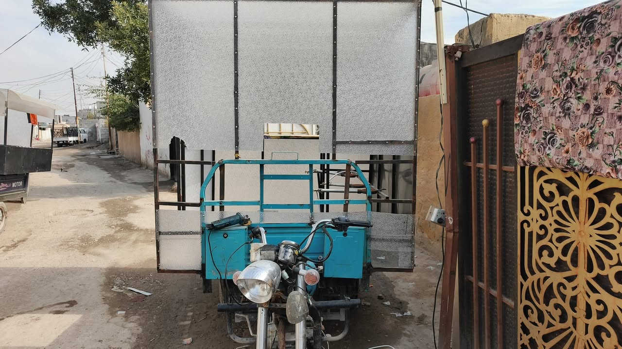 سلام عليكم مطعم متنقل عل ستوته 4 فريمزات مثل مموضح بل صوره كامله مغلفه الستوته مرقمه سنويه ورقم وشغاله كامله وياها بعض الاغراض السعر 3 ملااين و 250 الف وبيها مجال***********
