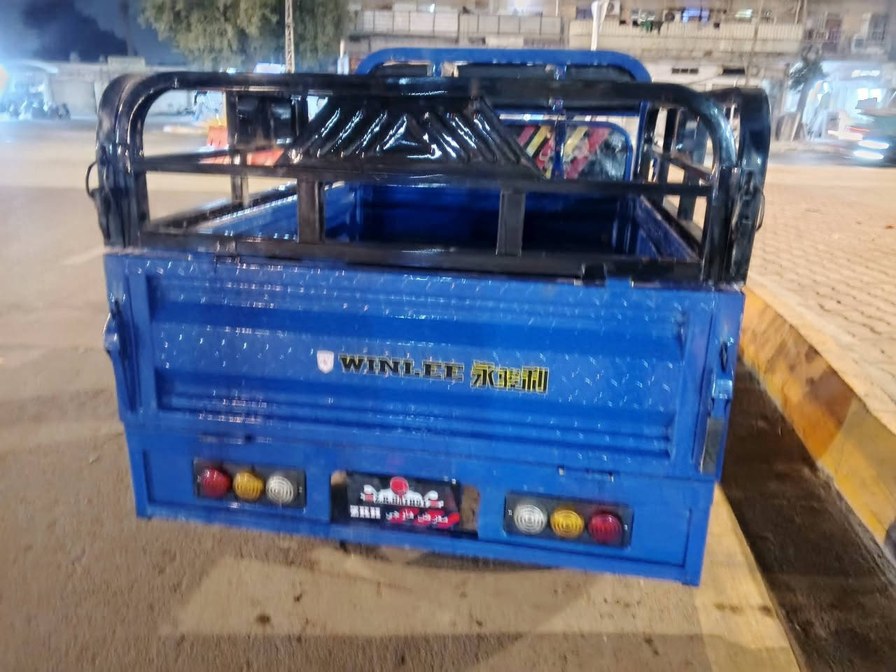 السلام عليكم ستوته للبيع موديل 25 حجم جبيره نوع ونلي سته بطاريات 6 كله شغاله جكر بليت جاهزه السعر ميلون أو ربع مكاني بغداد علاوي هذا رقمي ***********
