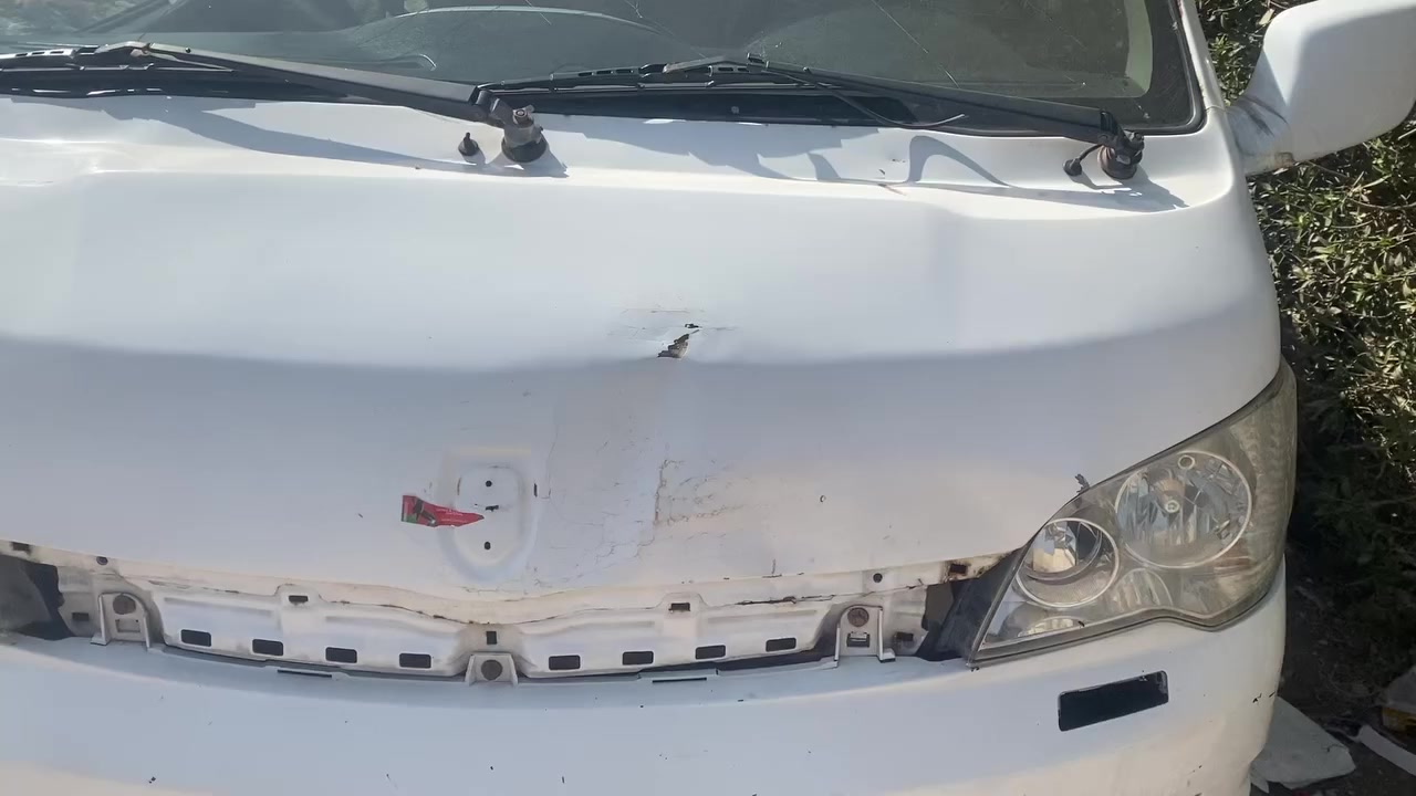 السلام عليكم جنبي H1 للبيع السيارة حرةتخم تاير جديد مكينة بلاديةصدر ورة وكدام جديد اريدابيع بسبب عدم التفرغ  مصفرة هيأة بس عليهة غرامات تنخصم من السعروهذارقمي ***********
