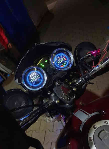 اخون مكلف دراجه سلونك ديوان مديل 24 مستعمل 32 يوم جديد منفيس بصمات سويجات دراجه تخبل وشرط تجي وتشوف بعينك زيرو لون يخبل مكاني مجمع الدور محرك 200 ضاغطه. هورن بوش اصلي زنون امبثري جديد مفوله السعر مليون 300 وبيها مجال اتصل وتشلع عيوني ***********
