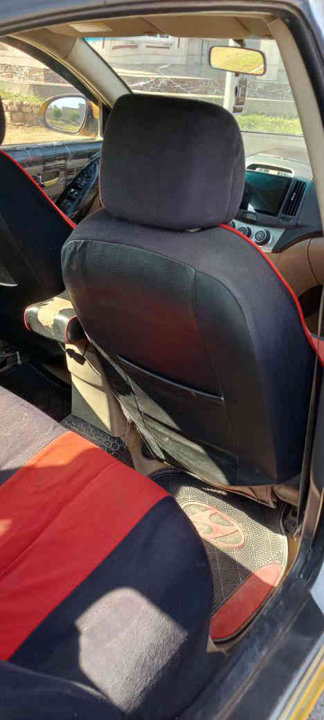 السلام عليكم 
النترا مقدسه 2011 محرك1600 محرك بيه خيط بخار بدون تنقيص الكير مكفول والكسر بارد بل باب الخلفي اليمنه والجاملغات الاماميه دواخل شوي رقم انبار بسمي هيئه وضريبه مصفر السعر 92 بيه مجال السعر 
رقم التواصل ***********
