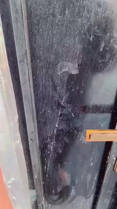 بيت للبيع بمدينه الصدر شركه رمضان مقابيل 68 مساحته 140 جديد كمل سعر 38 وبي مجال عقاره تجاوز رقم صاحب البيت ***********
