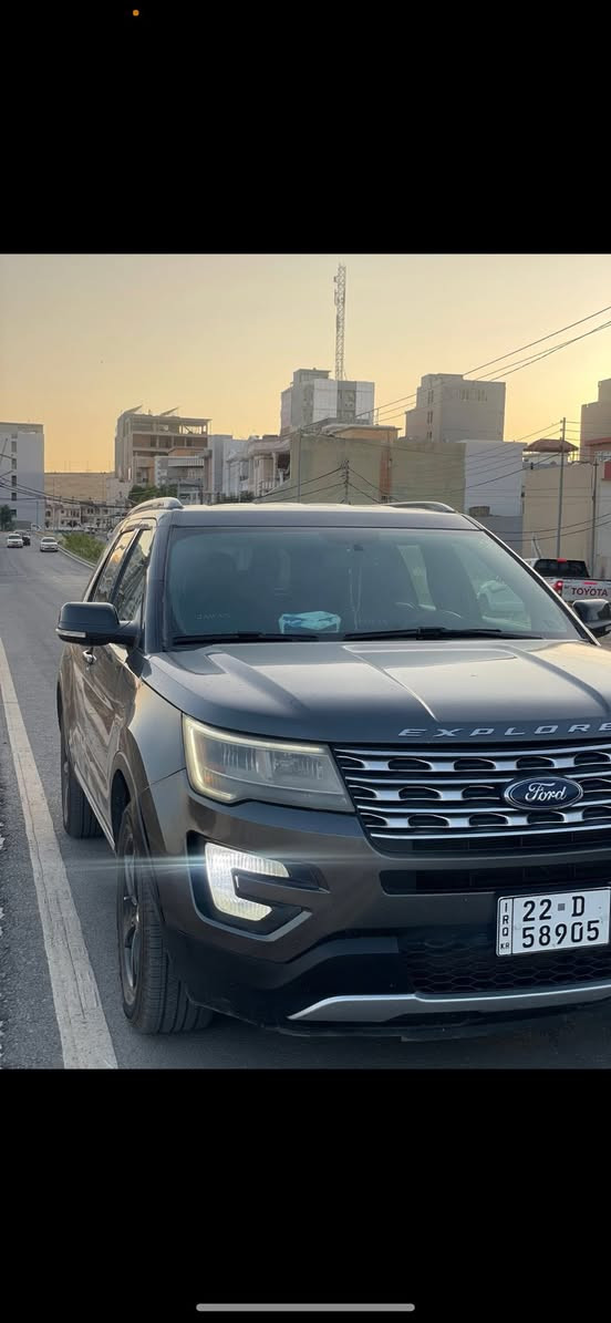 السلام عليكم نعتذر على الاطاله 🙏

✅فورد اكسبلورر موديل 2017 مواصفات XLT 

✅كير ومحرك بشرط 

✅محرك 6V بدون تيربو 3.5L تنفس طبيعي عدد الأسطوانات 6 

✅تبريد ثلج ❄️ بشرط 

✅مواصفات فول عادي ماعدا فتحه 

✅كأمره دواره 

✅حساسات خلفيه 120 درجه 

✅دخول وتشغيل ذكي 

✅كشنات كهربائية 

✅صندوق كهربائي شفط 

✅لايتات زنون منضومه كامله 

✅مثبت سرعه 

✅بوصله دوراه 360 درجه 

✅8 سماعات 🔊 من ماركة￼ سوني بلوتوث وAUX وUSB

✅كشنات جلد 

✅اشاير LED بل مرئ

✅دفع رباعي 4X4

✅وضعيات قياده مختلفه 

✅مثل وضعية الثلوج 🥶❄️

✅وضعية البر او الصحراء 

✅وضعية الصعود 

✅وضعية النزول 

✅شفتات خلف الستيرن

✅تخم تايرات جديد 

✅فور ويل 4WD

✅نضافة السياره 95%

✅القوه الحصانية 310 حصان 🐎 ￼

✅ 6.500 دوره لكل دقيقة عزم الدوران 350 نيوتن 

✅تشغيل عن بعد 

✅السعر اتصل على الرقم ***********
