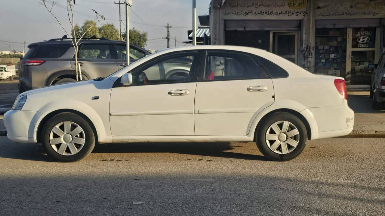 شوفرليت اوبترا 2009 للبيع
سنوية و هزة و رقم جديد
محرك و كير شرط
بيهاقطعة وحده جاملخ صبخ بدون دواخل
الطخم صارله شهر مبدل كامل جديد
السيارة بأسمي 
السيارة جاهزة تشغل و تطلع
السعر 87$
الموقع بعشيقة
***********
*********** موصل, نينوى
