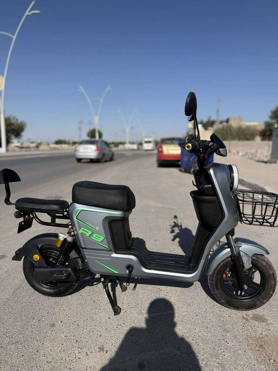 السلام عليكم ار 9مديل 26 حديث
5بطاريات دبل 32امبير مكفوله كفاله عامه 

ستخدام سبوعين فقط ماماشيه تجي وشوف بعينك بعدتها بلزكات الشركه 
كهربائيّات شغاله لايت عالي وناصي دبل اشاره اشاره يمنه ويسره وهورن وبلوتوث 
غراضها كامله  شاحنه الاصليه بالكارتون سويجين وبصمتين وكارت ومرايات وكفات ماشادهن بالكارتون بيع مستعجل 

السعر 525 وبيها مجال قليل حك الجيه 

عنوان بصره زبير


**إذا كنت صاحب هذا الإعلان وتريد حذفه لأي سبب، رجاءا أرسل رسالة إلى الدعم الفني**