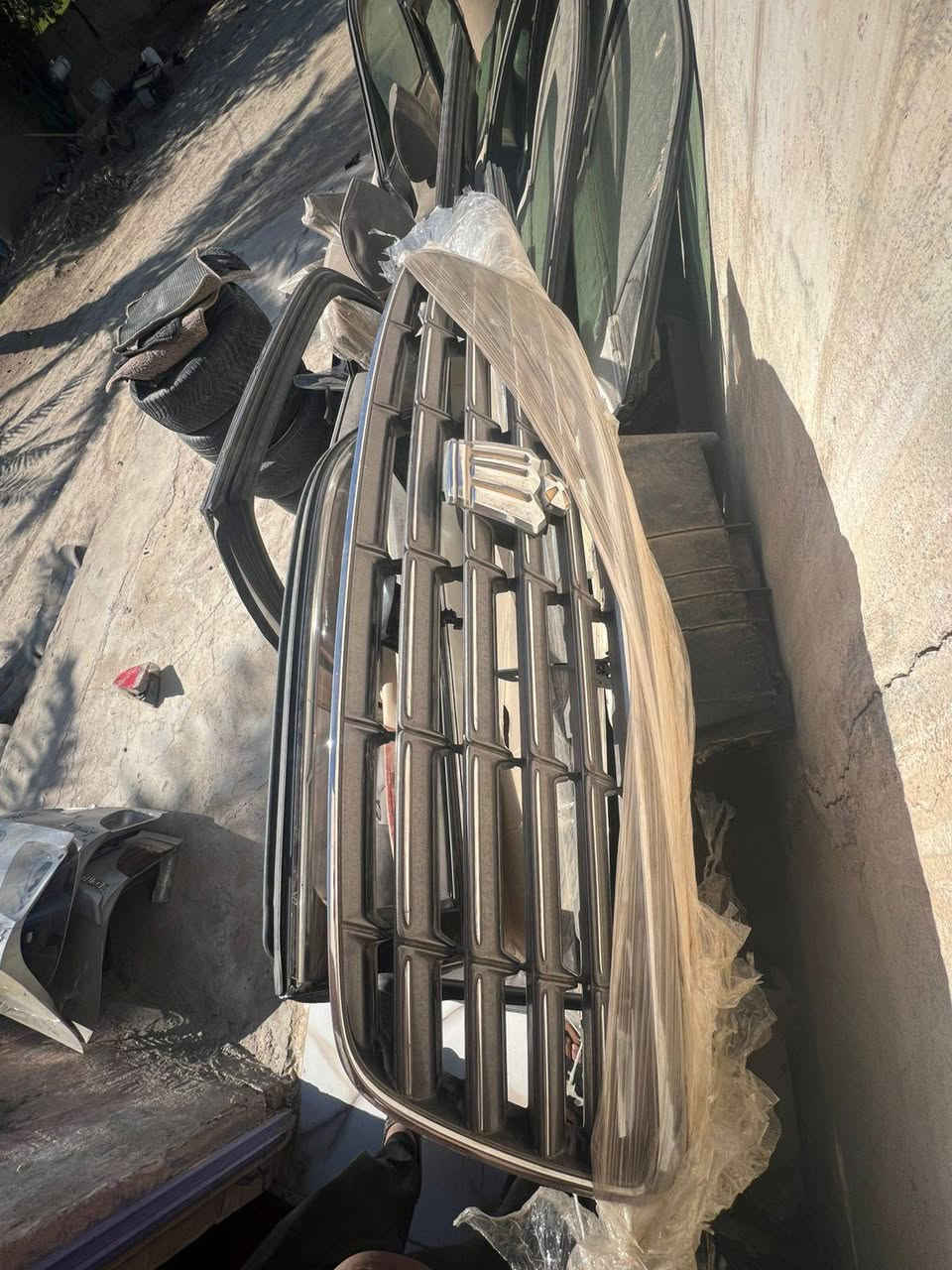 للبيع غراض شاهينه بيبان كاملات جنط
جاملغات بنيد دوسات لايتات
عضمات تكم اماميه خلفيه دشابيل خلفيه 
مكاني نجف ناحيه الحريه
الاستفسار ***********
***********
