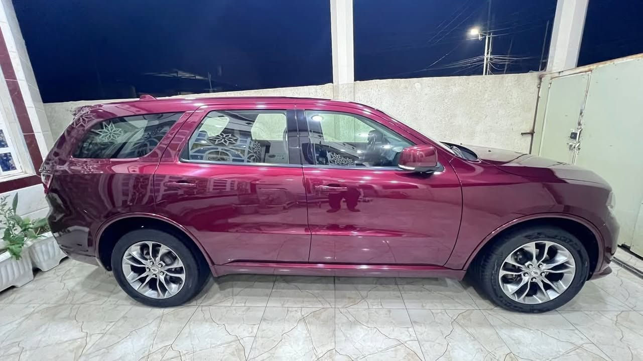 السلام عليكم
دوج دورنكو ميدل 2019 GT

وارد كندي سياره كفاله عامه جديده مكفوله من زلغ

سياره  رقم اربيل باسمي سنوي وهزه جديده

تريد تحويل تريد وكاله بالخدمه 

سياره جاهزه من كلشي ماشيه 66

مكاني بصره

الاستفسار الاتصال على الرقم 

***********

***********
