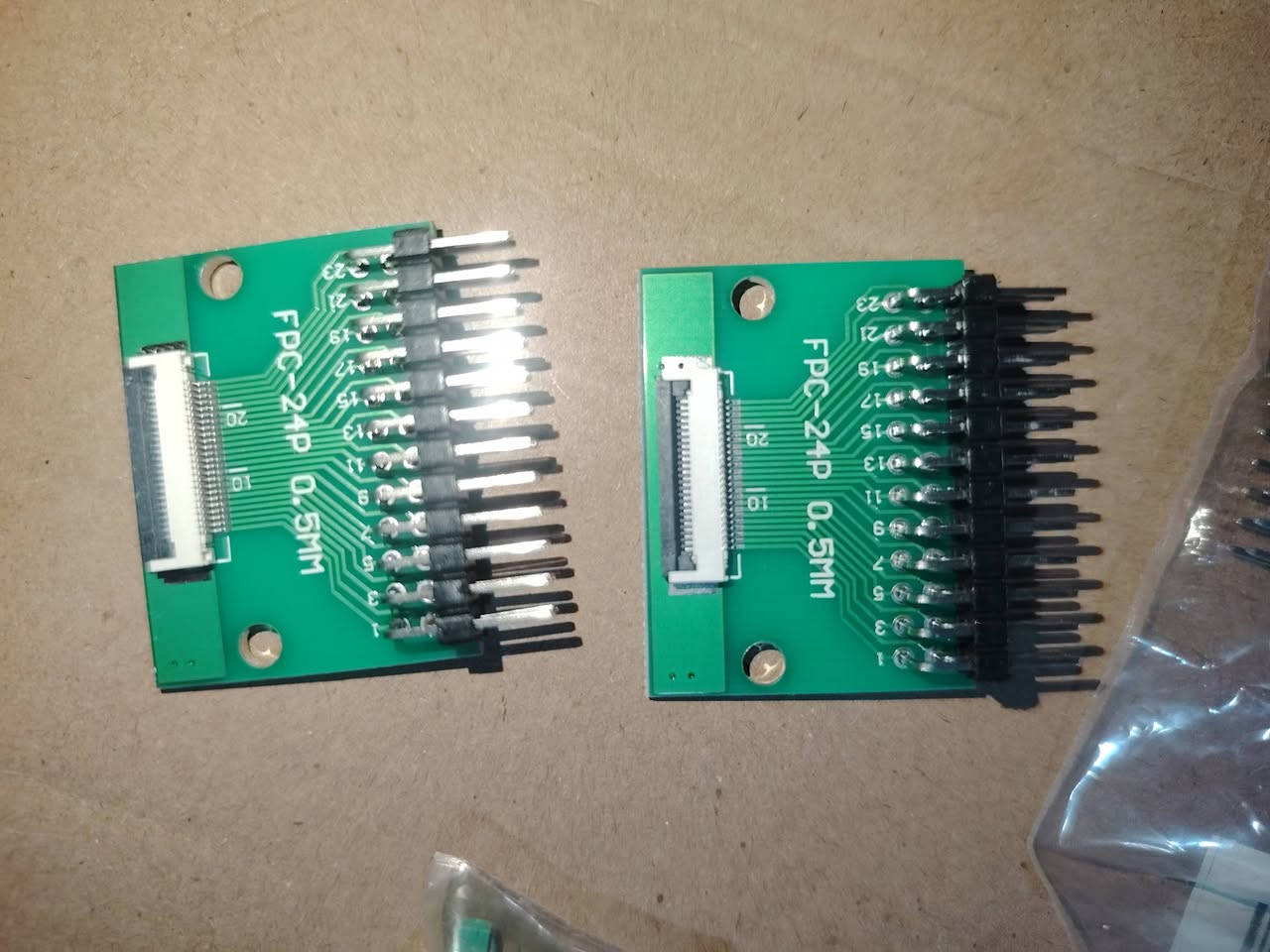 ​⚡️ كيت "الأمازون ميكس" المتكامل لبوردات التحويل ⚡️
يا أهل البصرة، للفنيين والمبدعين اللي يدورون الشغل النظيف والترتيب!
​وفرنالكم المجموعة الكاملة من بوردات التحويل (Adapter Boards) والـ (PCBs) اللي تخلي شغلك احترافي وسريع، سواء كنت تشتغل بتصليح الشاشات، الموبايلات، أو برمجة القطع الدقيقة.
​🛠️ شبيها هاي الوجبة؟
​بوردات تحويل (SMD to DIP): تشمل (SOP, SSOP, TQFP, QFN) بجميع الأحجام.
​بوردات تجارب كبيرة: قياس 9x15 سم نوعية أصلية تتحمل لحيم.
​مسطرات دبابيس (Pin Headers): كمية كاملة لكل البوردات.
​محولات فلاتات (FPC): لربط الشاشات والقطع الدقيقة.
​💵 السعر: 25 ألف دينار (والتوصيل علينا مجاني!)
​للطلب والحجز، اتصلوا بـ أبو الفضل أمازون:
📞 رقم الموبايل: ***********
