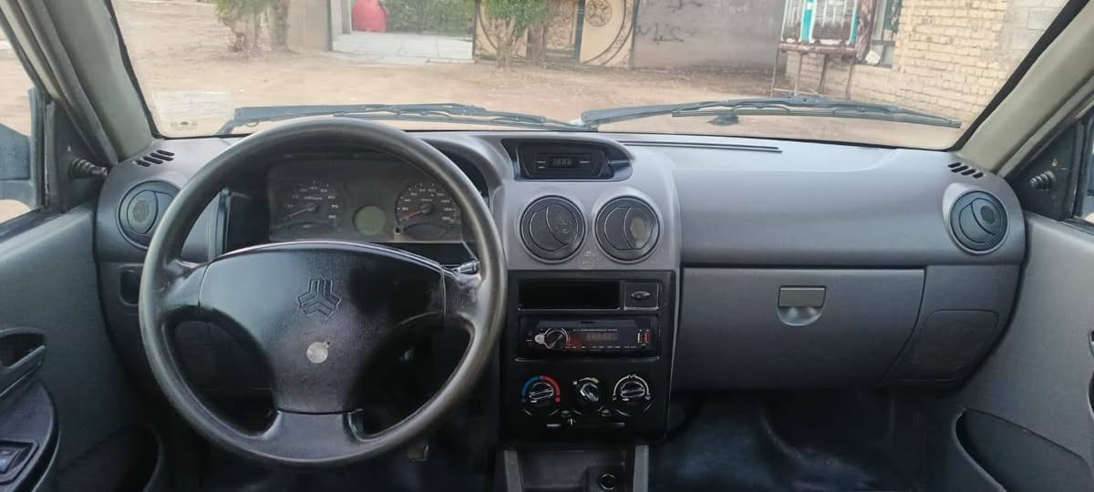 سلام عليكم سايبه بيض موديل ٢٠١٤مكفول من الضربه قويه بيه شويه صبغ بلا جاملغ خلفي وباقي كفالة مكينه كير تبريد جاهزة سياره السعر اب٣٦ورقه الاتصال ***********
