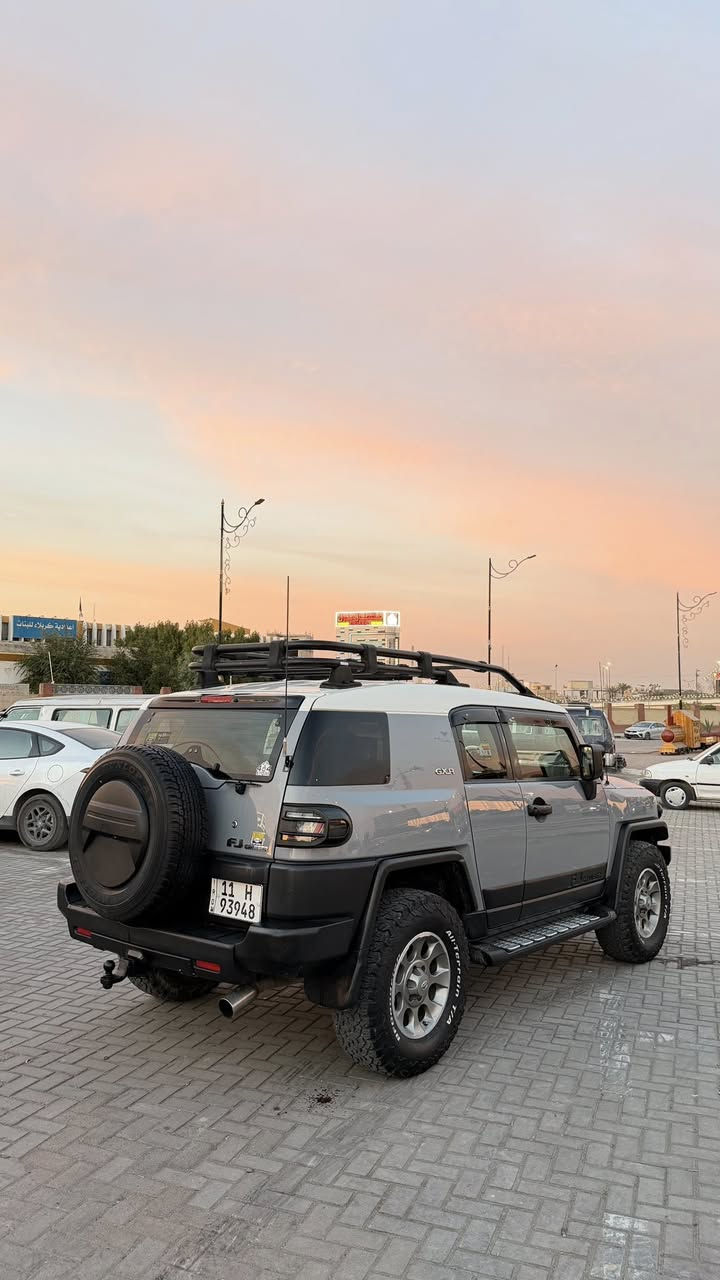 للبيع اف جي كروزر 2013 
وارد خليجي مكفول من الحادث والصبغ 

المواصفات Standard - اللون أسمنتي
فور ويل - دف لوك - اي تراك 
شاشة - تحكم ستيرن - كروس سرعة 
بروجكترات - تايرات حجري BFGoodrich

رقم بغداد هزة كاملة 
الممشى 174 ألف كم
اللسعر 23,000$

0782 881 1135
0774 081 1675
اللمكان كربلاء ..
