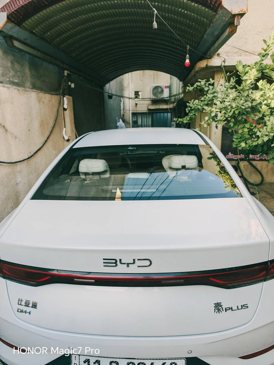 للبيع – BYD Qin Plus موديل 2025

🔹 الموديل: 2025
🔹 اللون: أبيض
🔹 الممشى: 20,000 كم فقط
🔹 نوع اللوحة: بغداد

المواصفات:
✅ محرك 1.5 لتر DM-i.
✅ ناقل حركة أوتوماتيك.
✅ شاشة وسطية كبيرة تعمل باللمس.
✅ عدادات رقمية.
✅ تشغيل بصمة ودخول ذكي.
✅ كاميرا خلفية مع حساسات.
✅ مثبت سرعة.
✅ تكييف أوتوماتيك.
✅ إنارة LED أمامية وخلفية.
✅ مقاعد جلد.
✅ جنوط ألمنيوم.
✅ استهلاك وقود ممتاز.
✅داش كام.

✨ السيارة نظيفة جداً، استخدام شخصي، جاهزة للفحص، ولا تحتاج أي مصروف.

💰 السعر المطلوب: 18,500,000 دينار عراقي (قابل للتفاوض بالمعقول).

📞 للاستفسار والمشاهدة، التواصل على الخاص أوالاتصال ***********
