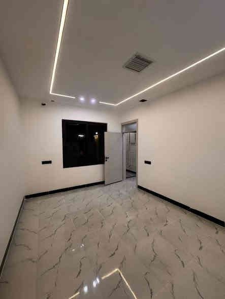 💥دار للبيع   المساحة 100م صفر   
الموقع كركوك حي بدر قرب صيدلية الغدير
الموقع مميز  كامل خدمات
تفاصيل الدار  طابق واحد يحتوي على غرفة  نوم وهول ومطبخ واستقبال وصحيات درج خارجي
🔥السعر 57مليون وبي مجال  ***********☎️ كركوك
