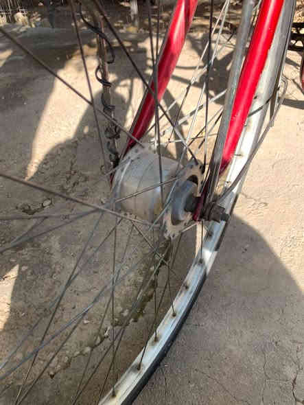 سلام عليكم بايسكل ياباني حجم 27 اصلي انطي ب شرط نضيف حيل وكله بلادي  مكاني شقق صدام قرب دفاع المدني السعر 85 وبي مجال هاذ رقمي ***********
