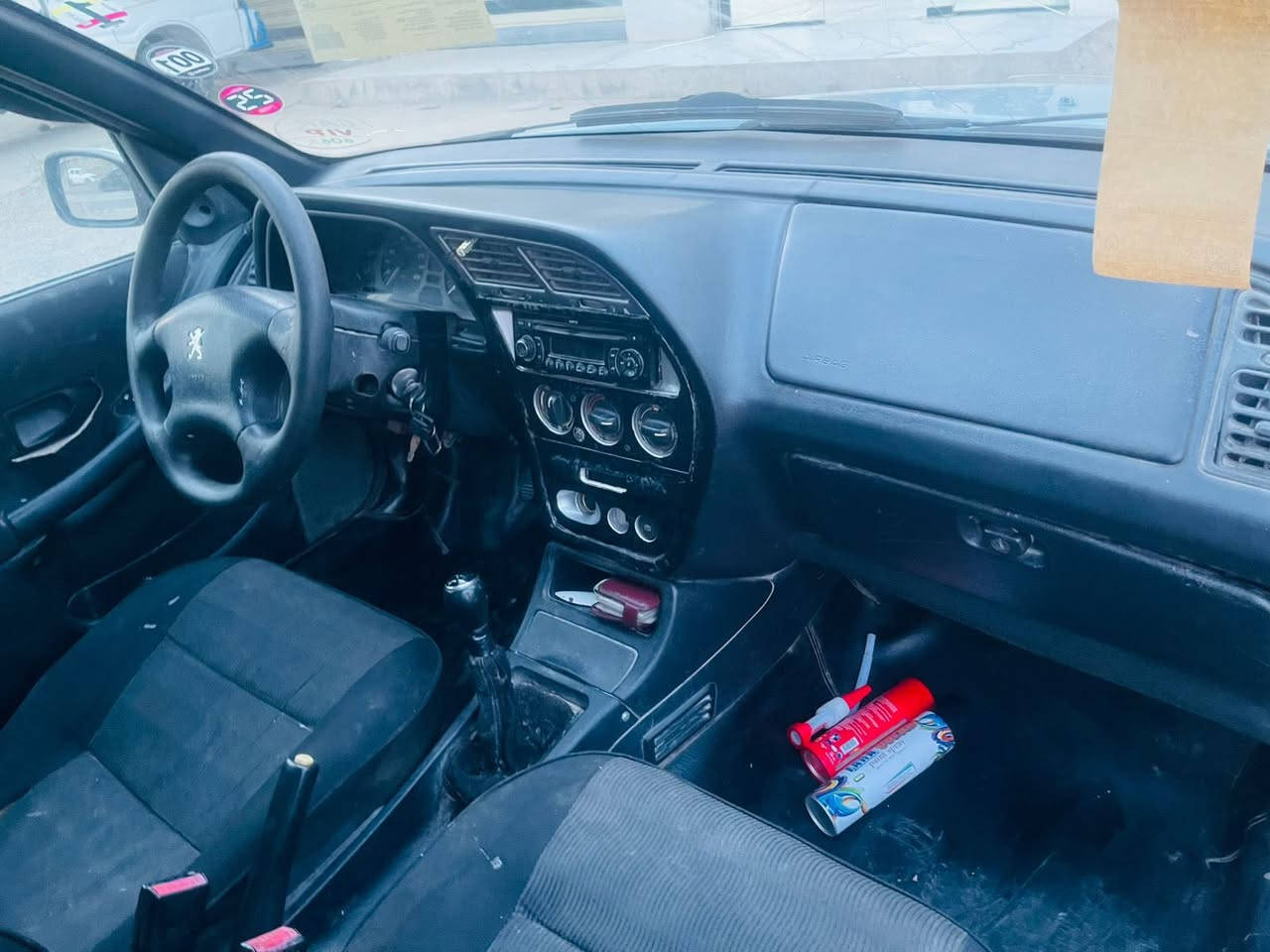 سلام عليكم للبيع بيجو 306حره صاحبتها ساكنه ب أربيل بس ماعندي تواصل وياها كير محرك شرط صدر امامي خلفي جديد تبريد ثلج كهربائيات كله شغاله تايرات جدد داخله جديد مسجل سماعات كله جديد السياره مصبوغه عام للجماليه اثر جراد السياره احله من الصور اعيد السياره حره العنوان تكريت العلم الرقم ***********
