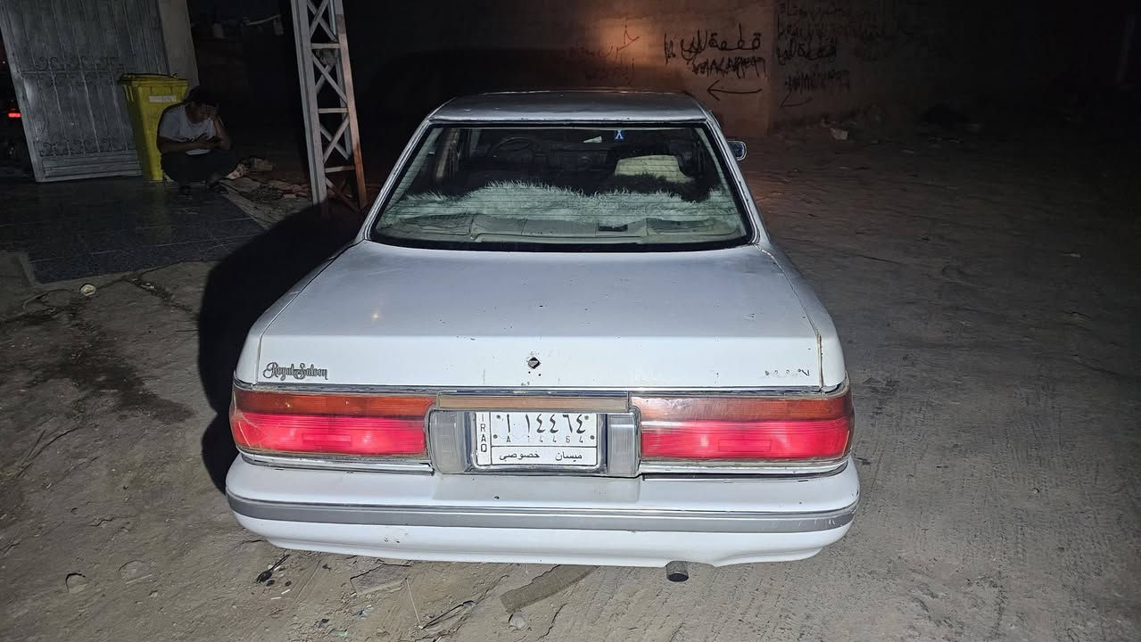 سياره  البيع او مراوس كريسيدا مديل 89 مكينه كير كهربايات شغاله  تخم تاير جازه سياره  سنويه 2028 وين ما يعجبك تطلع مكان سياره  العماره ***********
