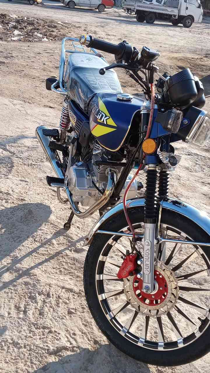 السلام عليكم دراجه يرني 2025
 طالع 2026 السعر 900 وبيا مجال العنون بغداد شاراع الجزيره 
تواصل ***********
