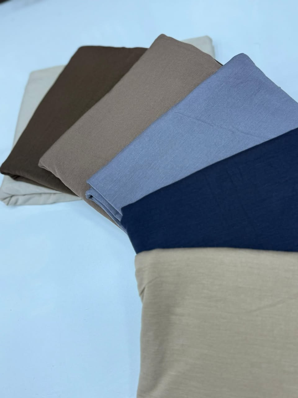 شال دلاليد سادة الخامة الثقيلة جملة فقط
قناة التليكرام https://t.me/+oxs6UGtNE8MyODUy
او زورونا في موقعنا الكائن📍الشورجة-تحت التكية عمارة النعمان(السرداب) ***********
