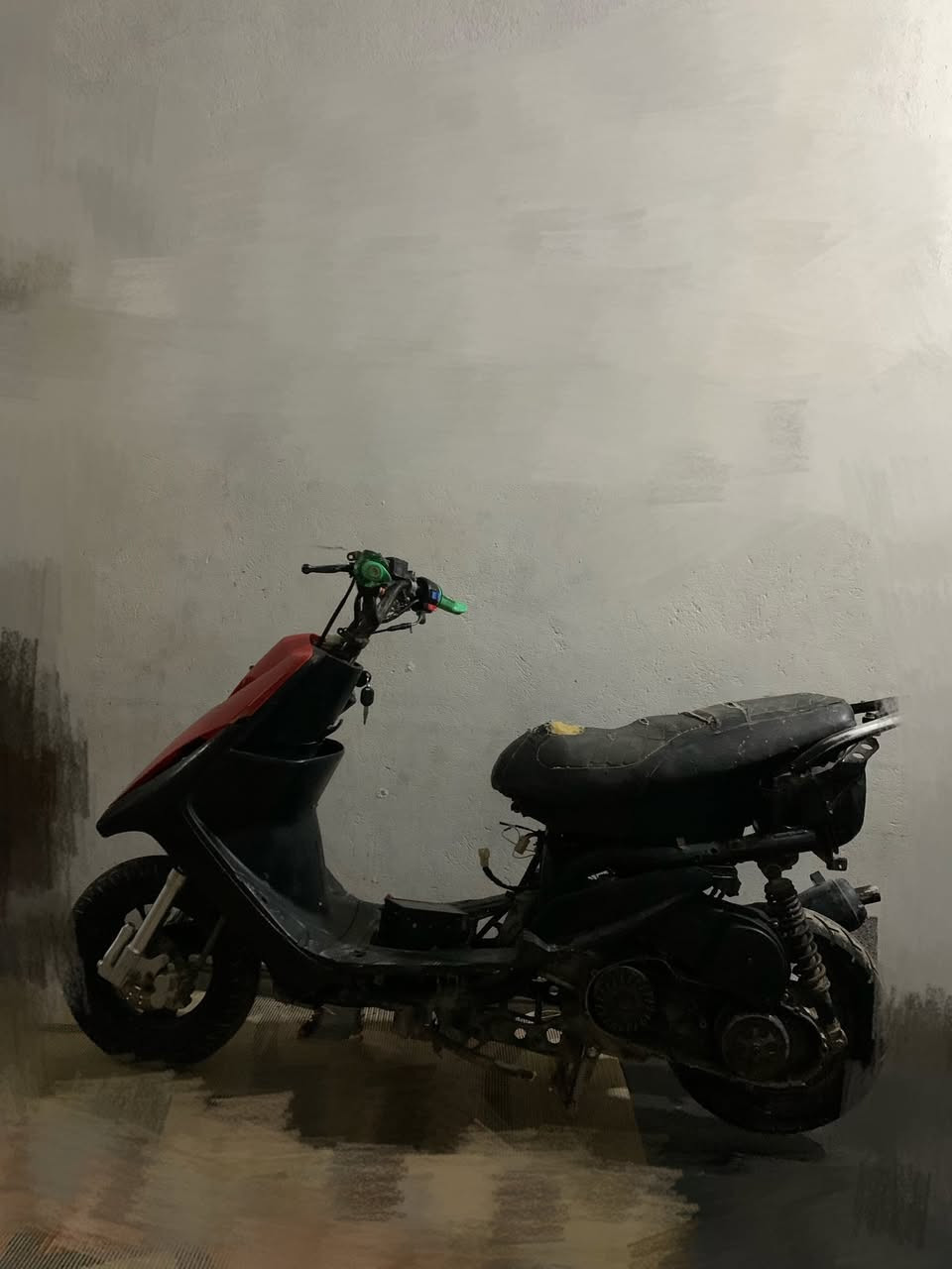 سلام عليكم.
ماكس عدله مال لعب. 
بوشه 55شلعه ومعدل تشك الكاع. 
بيها صدر رياضي. 
دبلات رياضي. 
صالنصه fm. 
دراجه نكره صلف. 
مابيها اي عطل. 
نكره تشغل وتطلع. 
سعره 325الف وبيها مجال لـشراي شي قليل. 
مكـان رمـادي خمسه كيلو. 
شراي اتصل 
***********
