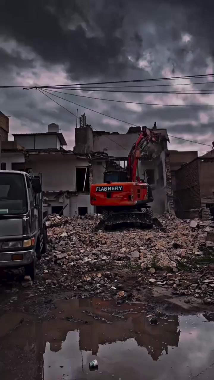 الجبل للمقاولات العامه 🏘️
هدم .. بناء .. ترميم .. اشراف .. خرائط هندسيه
حسين ليث / *********** / ***********
