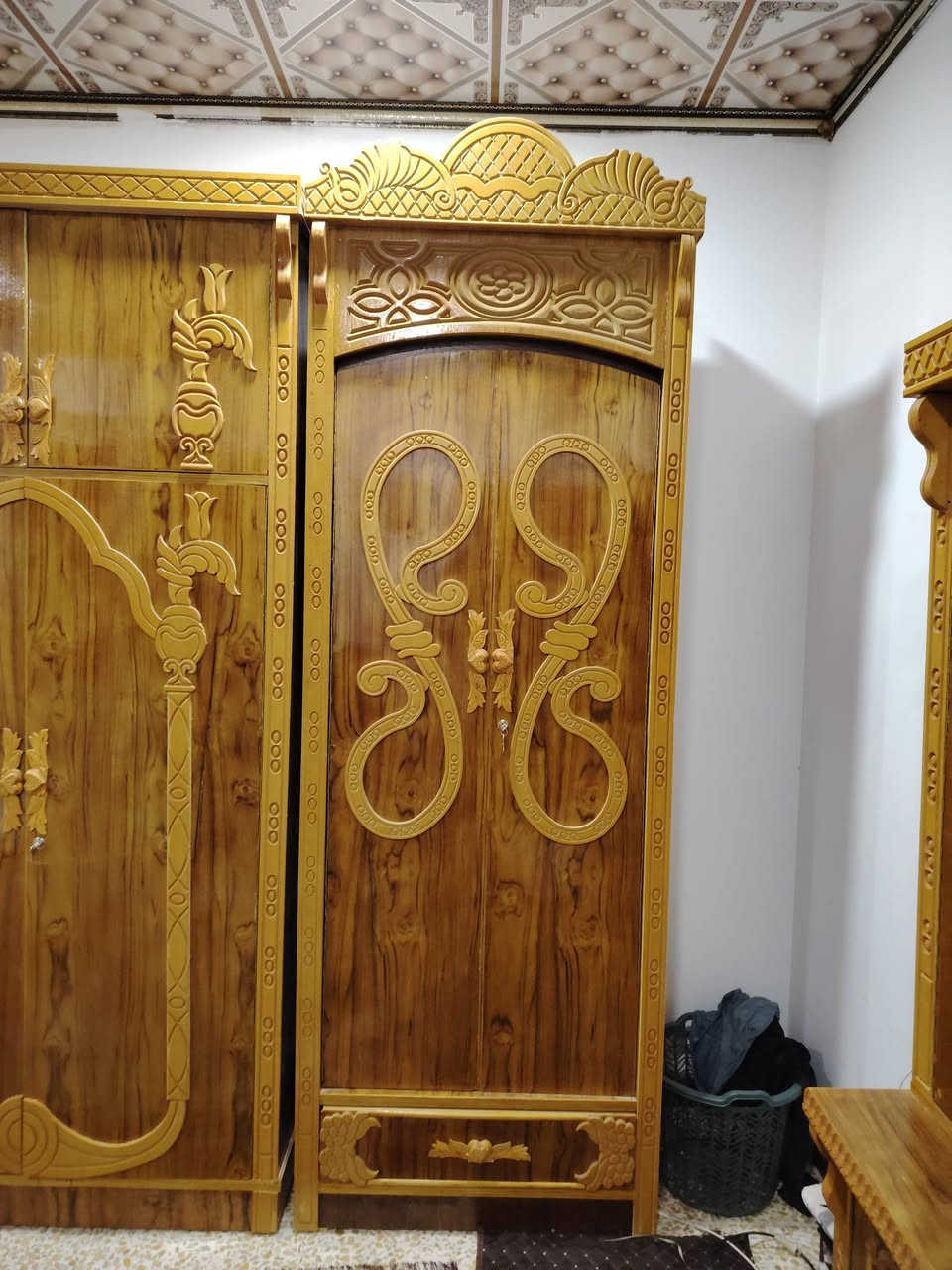 سلام عليكم هاي الغرفة لبيع شرط جديدة مكانها موصل ***********
