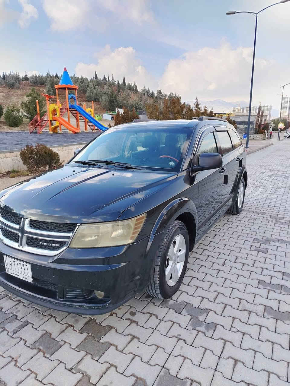 السلام عليكم 
دوج جورني ٢٠١١ محرك ٣٦٠٠ لون اسود رقم بغداد بسمي ٧ راكب ٣ قطع تبريد محرك جديد كير جديد صدر مبدل جديد تخم تاير جديد سعر ١١٣ وبيها مجال ضررها جاملغ خلفي فقط مكانها بغداد السيدية
***********
