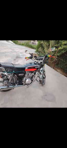 السلام عليكم 
موطور سيفان للبيع موديل 2021
محارك ما مفتوح السعر 600وبي مجال
***********
