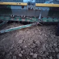 بزاره ١٢بوفروشتن جديد فرمان. يه ك شاسي فلنجه ٦٦ رقم موبايل 07511291575