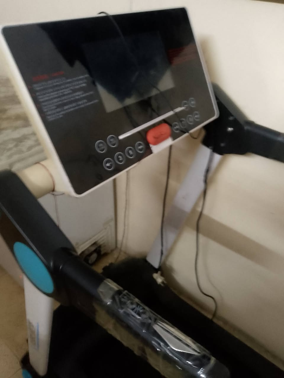 جهاز جري نضيف جدن شاشه تاب ربط الموبايل شري دقات قلب نضيف جدن عنوان بغدادالزعفرانيه الاتصال *********** لسعر300وبي مجال
