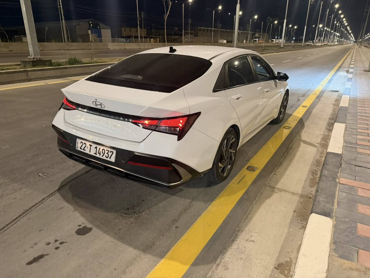 السلام عليكم النترا خليجي (تجميع)
موديل 25 كفالة عامه 
رقم اربيل تريد وكالة تريد مداور ب اسم شركة الواحة ب النجف 
ماشية 33 كيلو 
فول مواصفات 
السيارة على وضع الشركة 
سعرها 150 وبيها مجال بسيط 
***********
