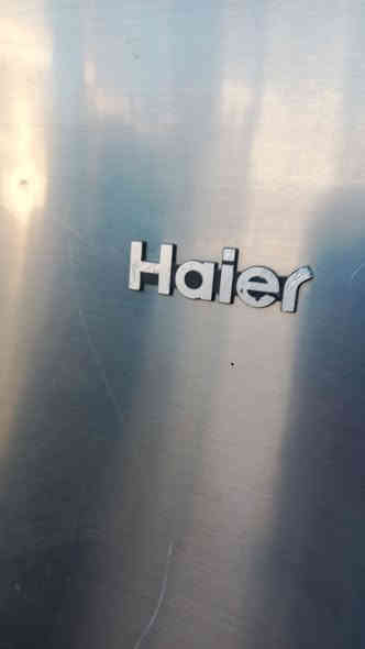 ثلاجة للبيع 24 قدم مع ضمان شهر بلادي سعر 150 للتواصل ***********
