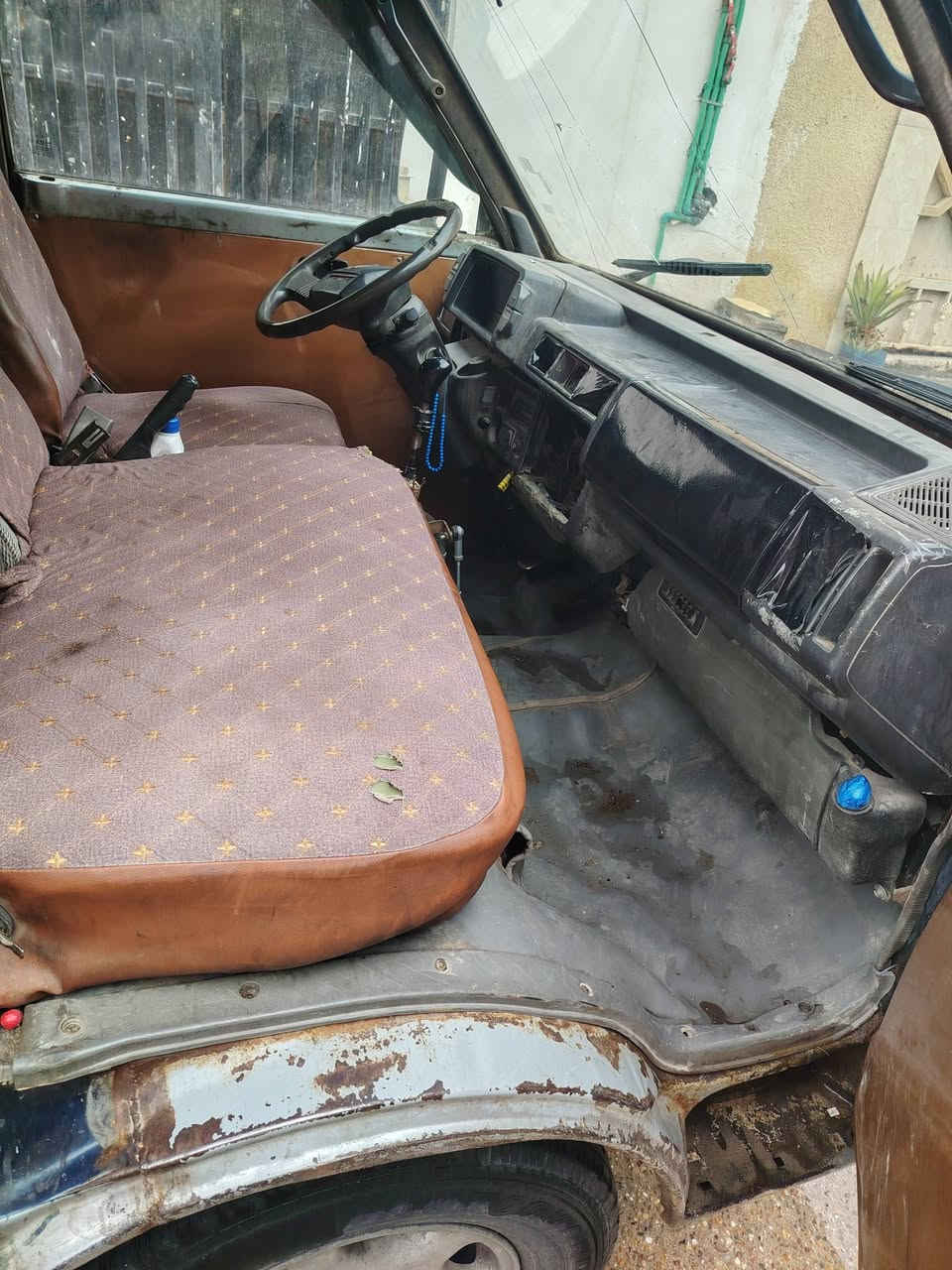 كيا بستا لبيع مديل94 سنويه 29 بدون راعي رقم كربلاء مصفره ***********
