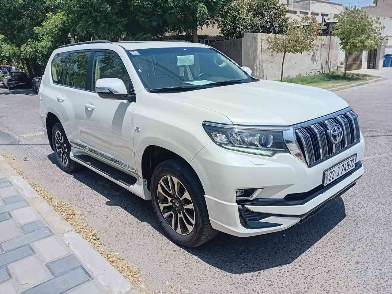 سلام عليكم للبيع ابرادو مديل 23 فول vx  ساز كفاله عامه صبغ بارد اشخوط رصعات رقم اربيل بسمي تحويل ثاني يوم مكانها بغداد حي العامل 

بصمه
فتحه
كراسي جلد 
كراسي كهرباء
كراسي تبريد
دبل تانكي 
وباقي المواثفات المعروفه vx 
***********
***********
