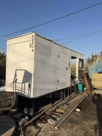 كاتم للبيع معه ثنين صالنصات كتم فول ‭٠٧٧١ ٨٤٩ ٨٣٧٧‬