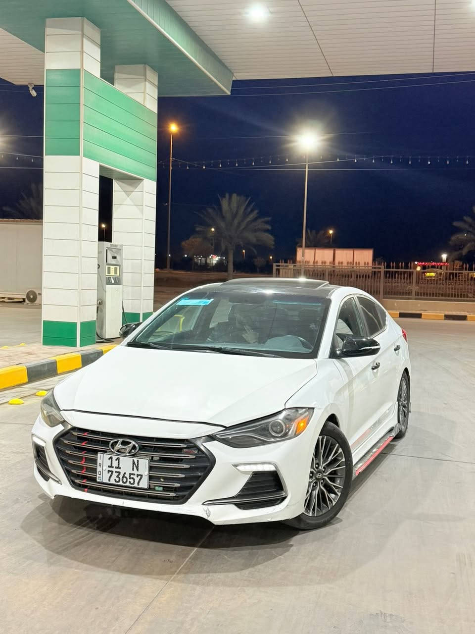 السلام عليكم
النترا 2018 سبورت 
وارد امريكي لوناحمر للبيع 
محرك ١٦٠٠ تيربو مكفول 
اكزوز رياضي بلادي
مواصفات ١/١ :
بصمة تشغيل وبيبان وصندوك 
كشنات حضن جلد مختومه sport 
تدفئة كشنات 
دشبول كاربون فايبر 
كيجات رياضي 
سلايد روف
لايت زينون بلادي 
بك لايت لد بلادي 
ويل كب ١٨ كروم بلادي 
مرآة تعتيم ذاتي 
اشاير بلمري 
رادار نقطة عمياء 
حساسات خلفيه
تحكمات ستيرن 
تدفئة ستيرن 
ستيرن حرف D 
شفتات بلستيرن 
سستم صوت سماعات انفنتي ودمام خلفي 
تبريد بيانو 
……….
صدر جديد تخم تايرات جدد 
رقم بغداد بسمي 
ماشيه 127
بيها فقط البنيد والبقيه مكفول 
السعر 116 بيها مجال 
مكاني نجف ***********
